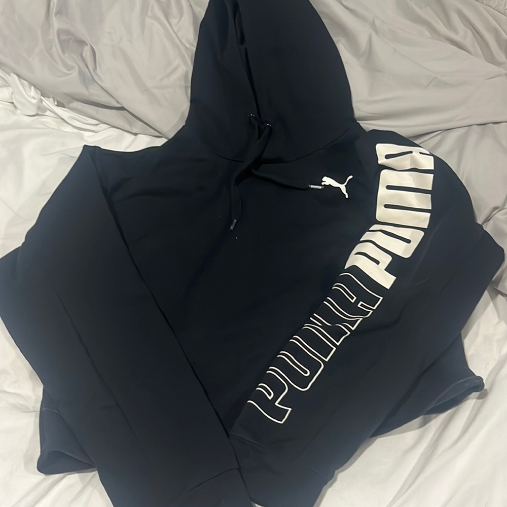 Cropped puma sweatshirt